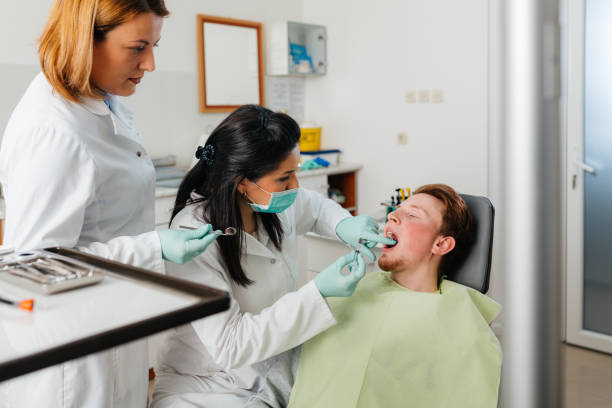 Best Emergency Denture Repair in Saugatuck, CT